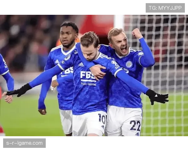 德比郡新星闪耀赛场，助球队逆袭英格兰赛季引关注