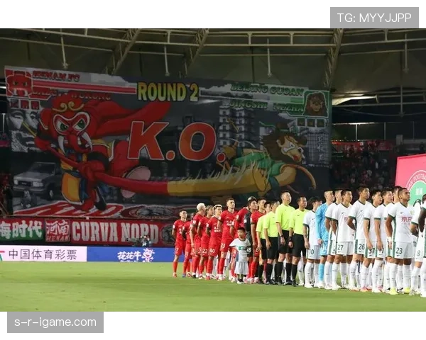 中超球迷互动盛况空前,多地城市展现足球热情与团结 中超球迷互动盛况空前,多地城市展现足球热情与团结