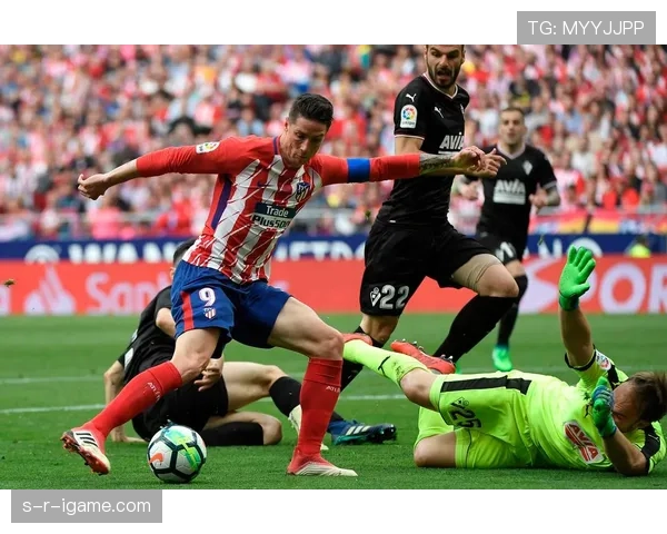 马德里竞技迎战强敌,西甲冠军争夺战持续升温 马德里竞技迎战强敌,西甲冠军争夺战持续升温